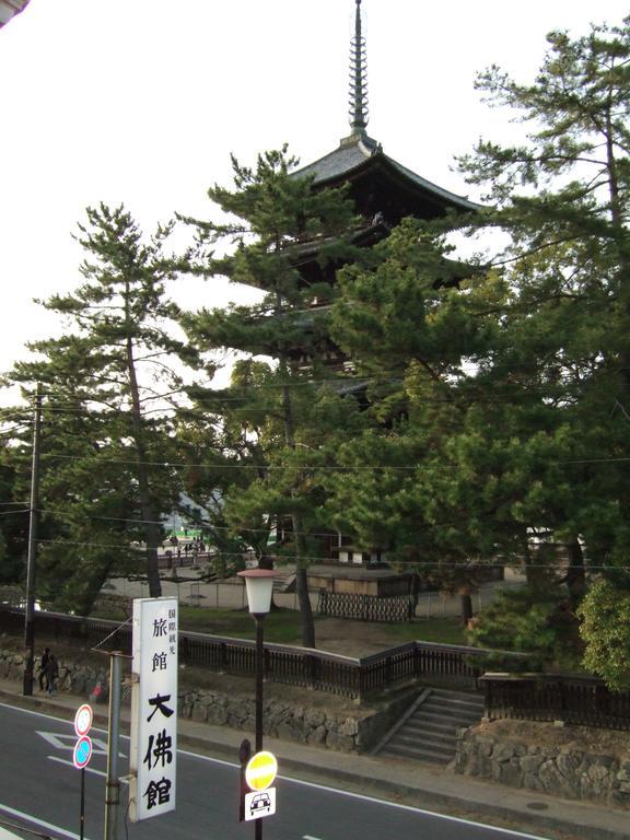 Daibutsukan Nara Esterno foto