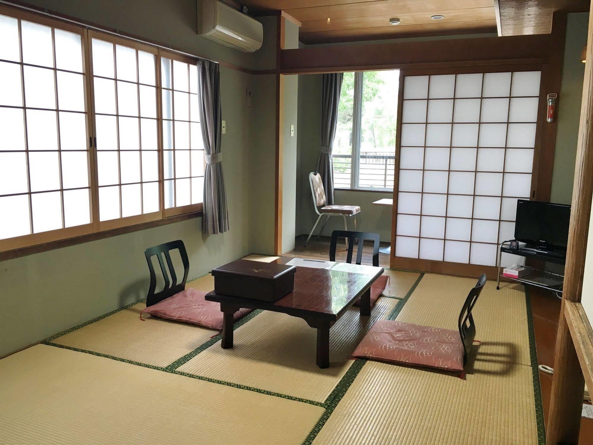 Daibutsukan Nara Esterno foto